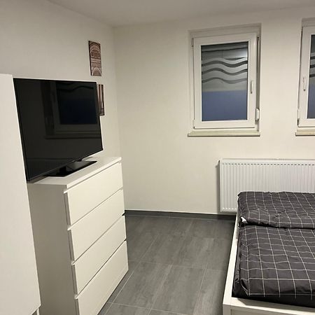 Home-For-You-Ferienwohnung Monteurwohnung Бухен Экстерьер фото